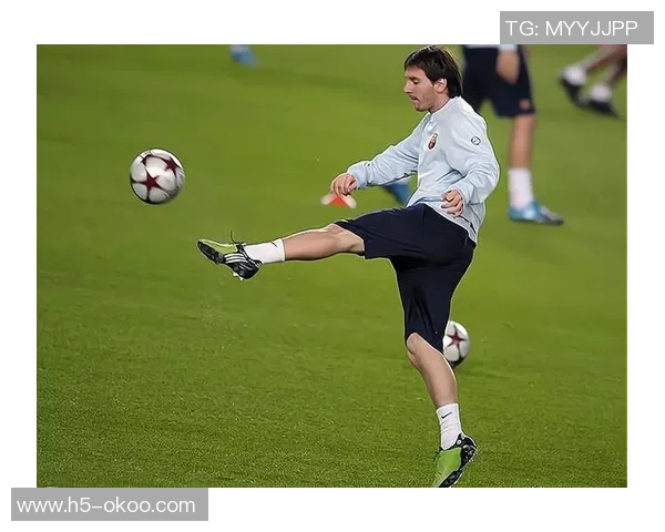 如图所示足球运动员的精彩瞬间与技术分析探讨 如图所示足球运动员的精彩瞬间与技术分析探讨